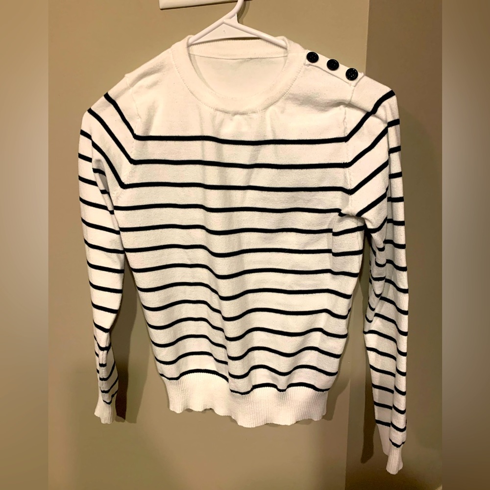 Long Sleeve Sweater/Shirt